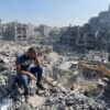 Grave Attacco Aereo Israeliano su Gaza: Ospedale Al-Aqsa Colpito, Morti e Feriti tra i Civili