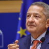 Bce, Panetta: manifatturiero fermo e terziario rischia frenata Puntare i fari su debolezza della crescita nell’eurozona