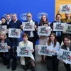 Eurodeputati Italiani in Flashmob a Strasburgo: “No Ponte” sullo Stretto di Messina